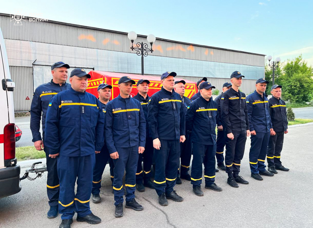 Рятувальники з Волині вирушили на підсилення пожежників на Донеччині