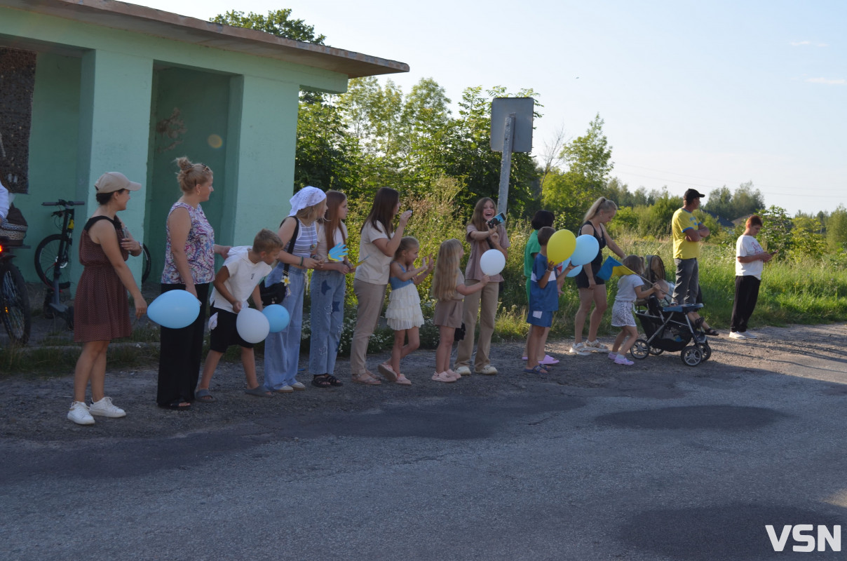 Герой повернувся додому: у громаді на Волині зустріли звільненого з полону Сергія Тимошука