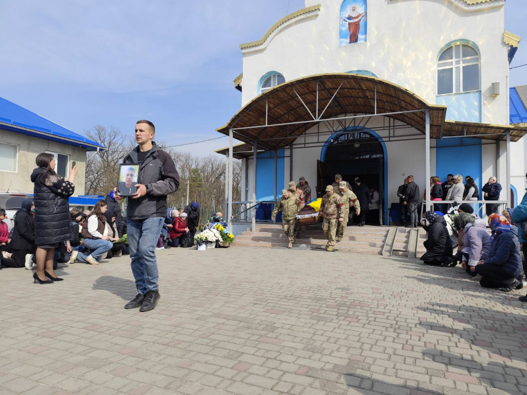 Герою навіки 25: на Волині попрощалися з Максимом Мурашком, який загинув на Курщині у листопаді 2024 року