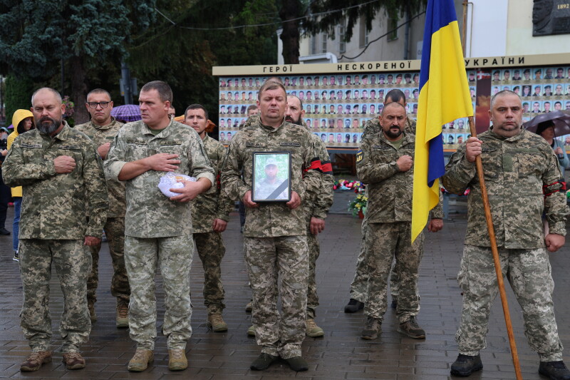 Поліг у бою в листопаді 2024 року: в Луцьку попрощались з Героєм Юрієм Ковальчуком
