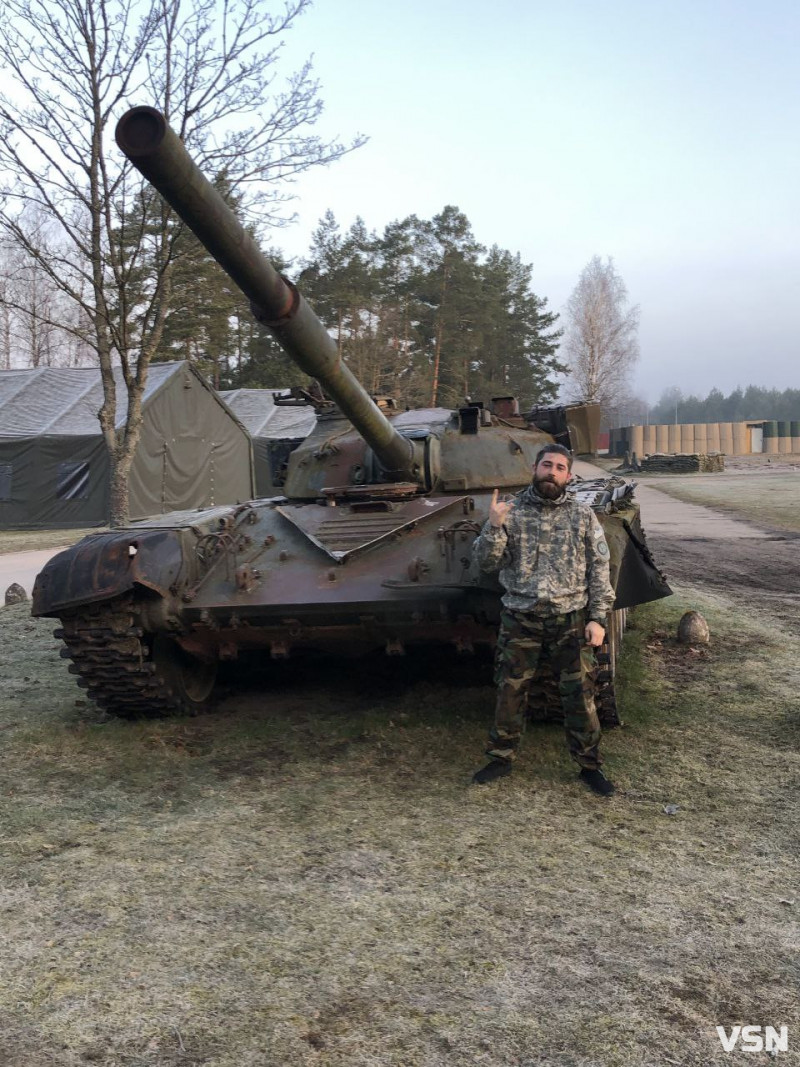 Колишніх азовців не буває, бо навіть у тилу можна залишитися у строю: спогади про бойові будні від військового медика Леоніда Бахіна з Волині