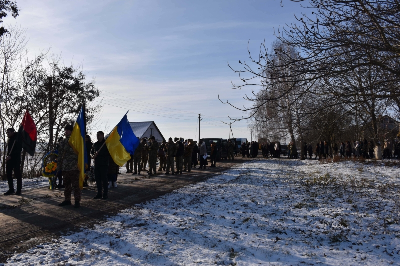 Навіки 31: на Волині попрощались з Героєм Павлом Акентьєвим