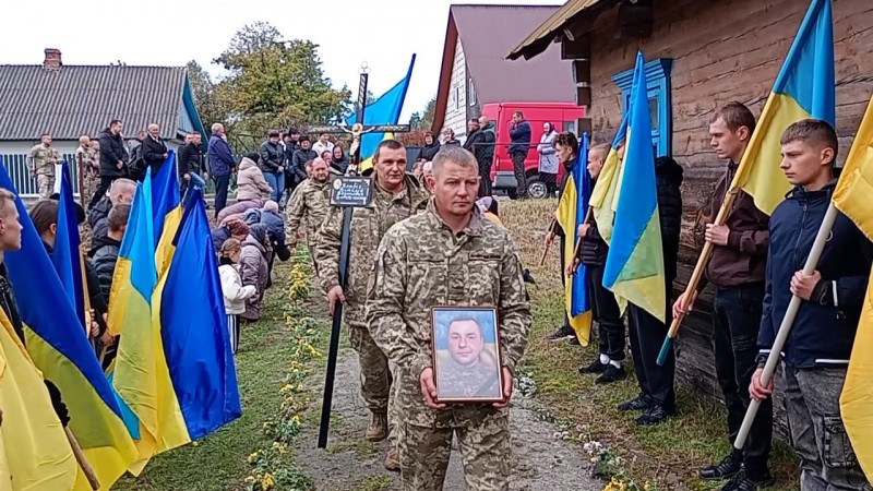 «Передчував страшне»: загиблий воїн з Волині у останніх розмовах просив рідних молитися, аби Бог вберіг