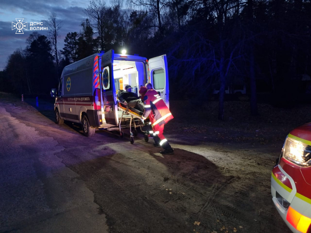 Грибник з Волині втрапив у біду: рятувальники врятували травмованого чоловіка