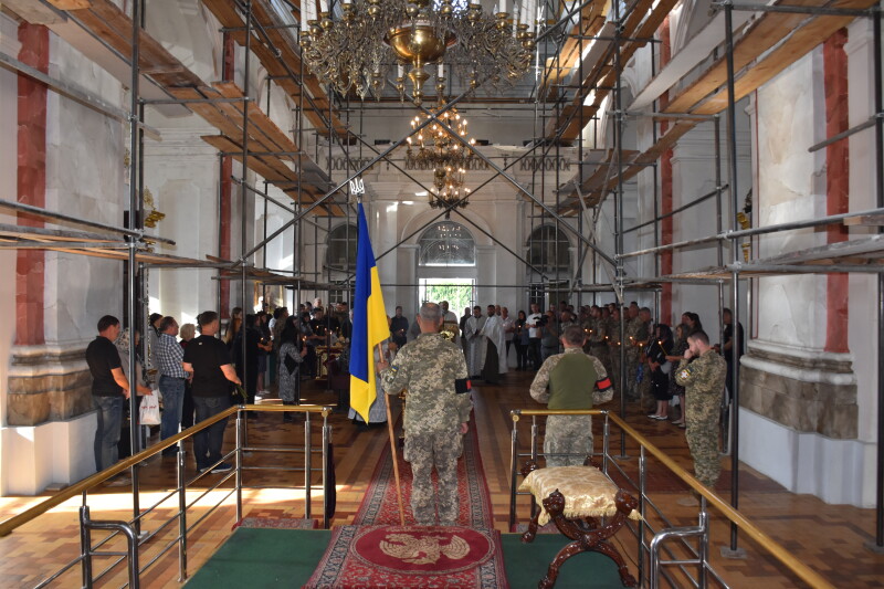 Загинув у Миколаєві: у Луцьку попрощалися з Героєм Юрієм Петровським