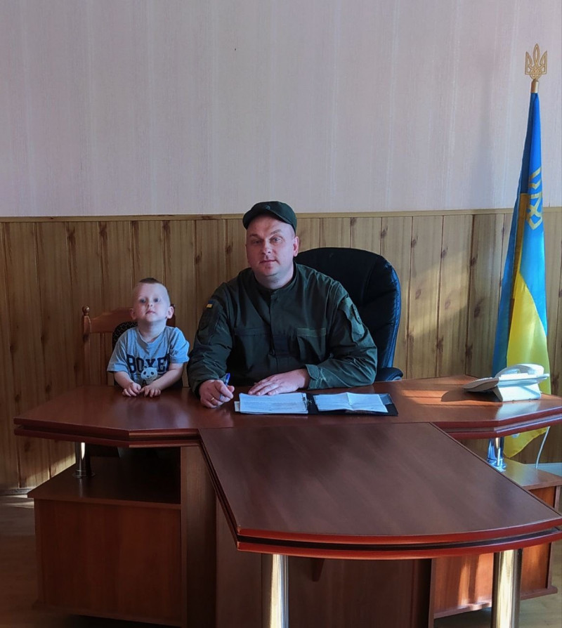 Удень – керівники колоній, а ввечері – ідеальні тато й мама: історія родини Музик з Волині