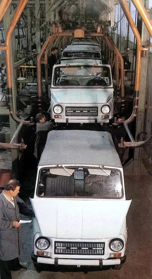 До 16 тисяч на рік: як у Луцьку виробляли легендарні ЛуАЗи «Волинянка»