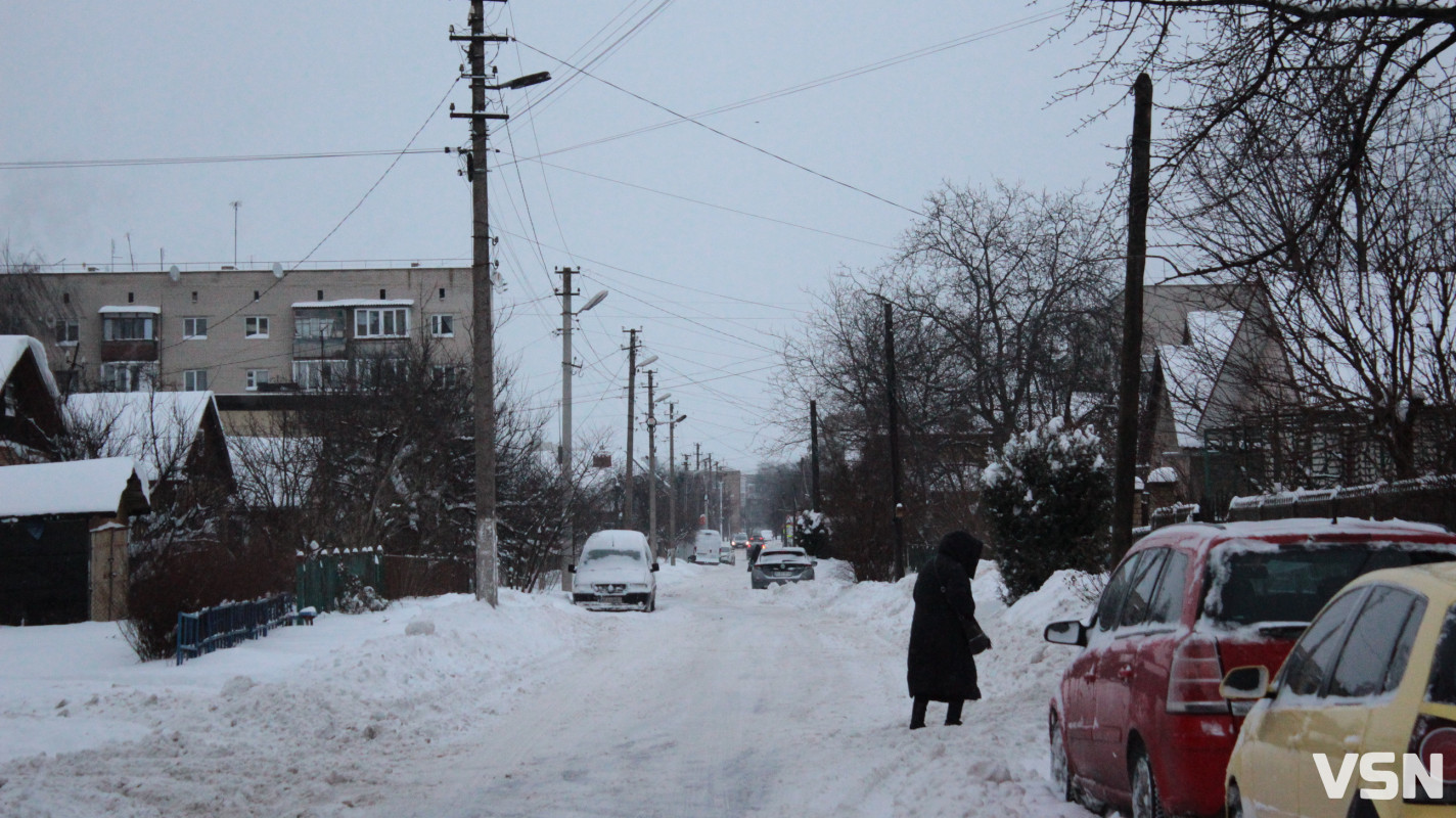 Луцьк після тижня снігопадів: фоторепортаж із засніжених вулиць міста