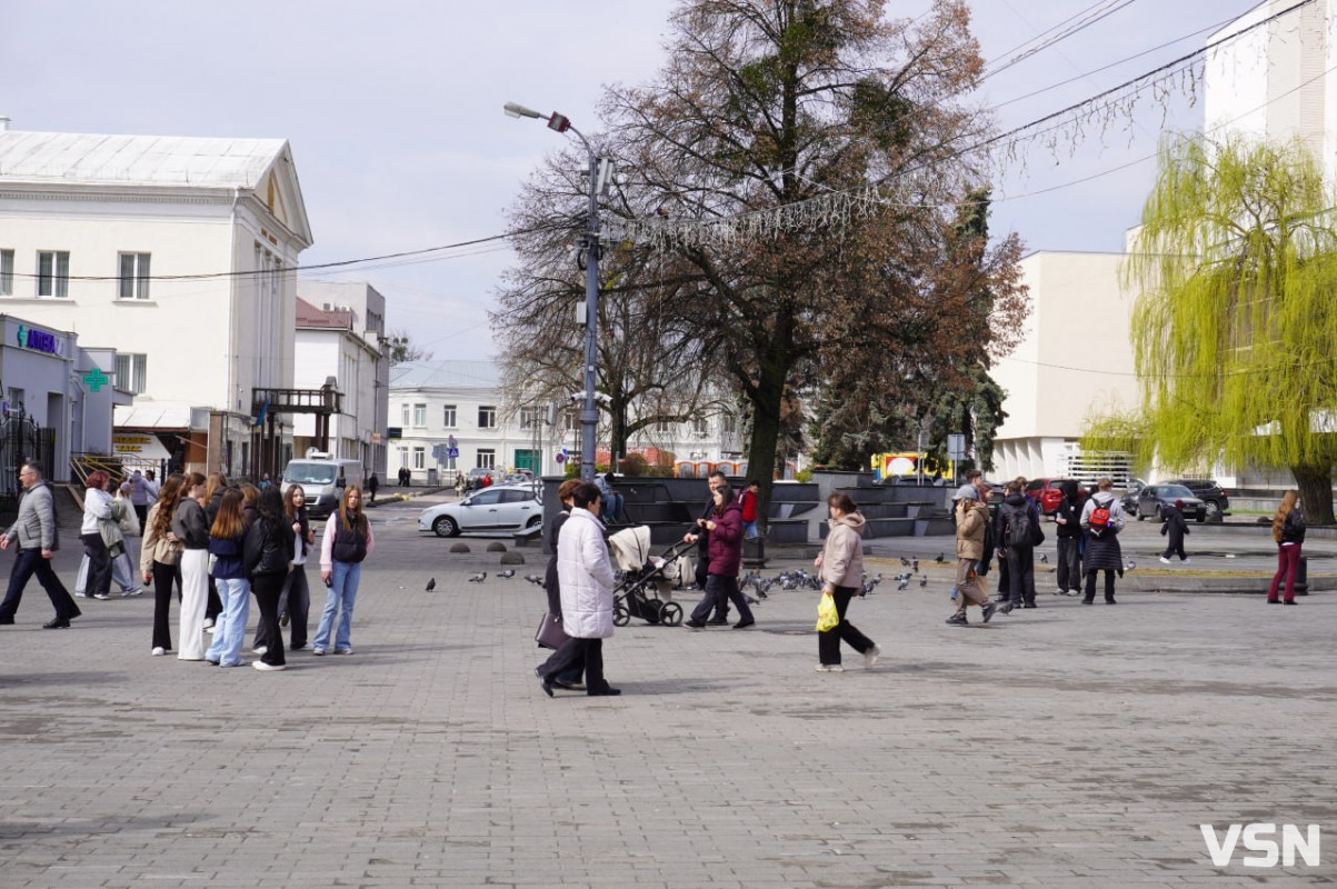 Чому молодь виїжджає з Луцька: думки мешканців