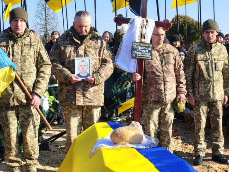 Експертиза ДНК підтвердила страшну правду: на Волині поховали Героя Миколу Петровського