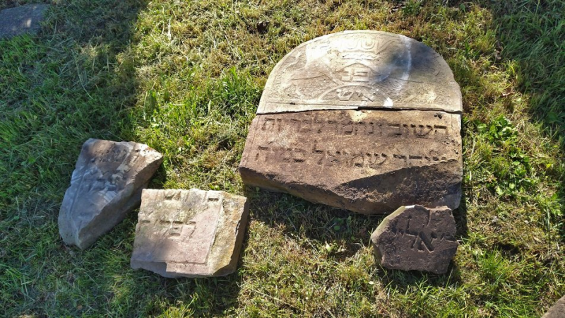 У Луцьку знайшли надгробки з єврейських кладовищ