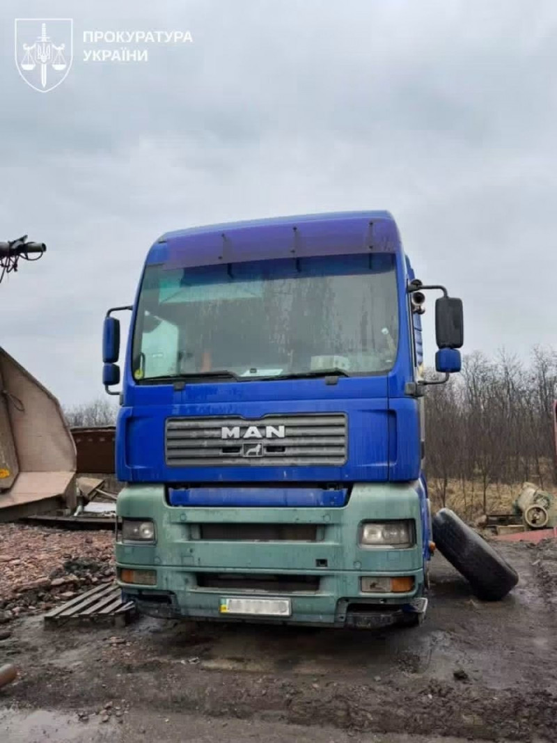На Волині директора підприємства підозрюють у легалізації видобутих копалин на понад 30 млн грн