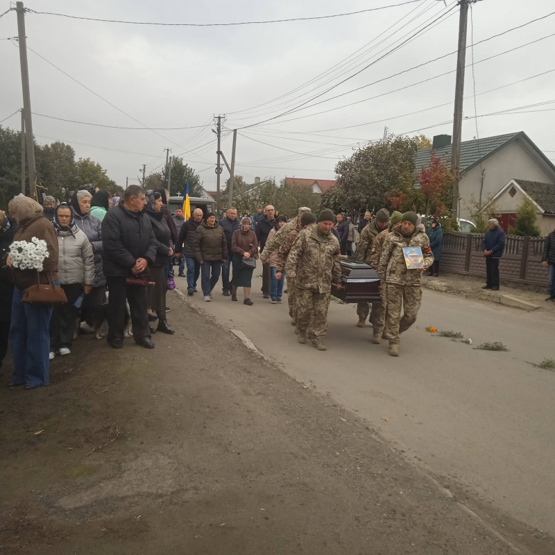 На Волині провели в останню дорогу захисника України Василя Довбая