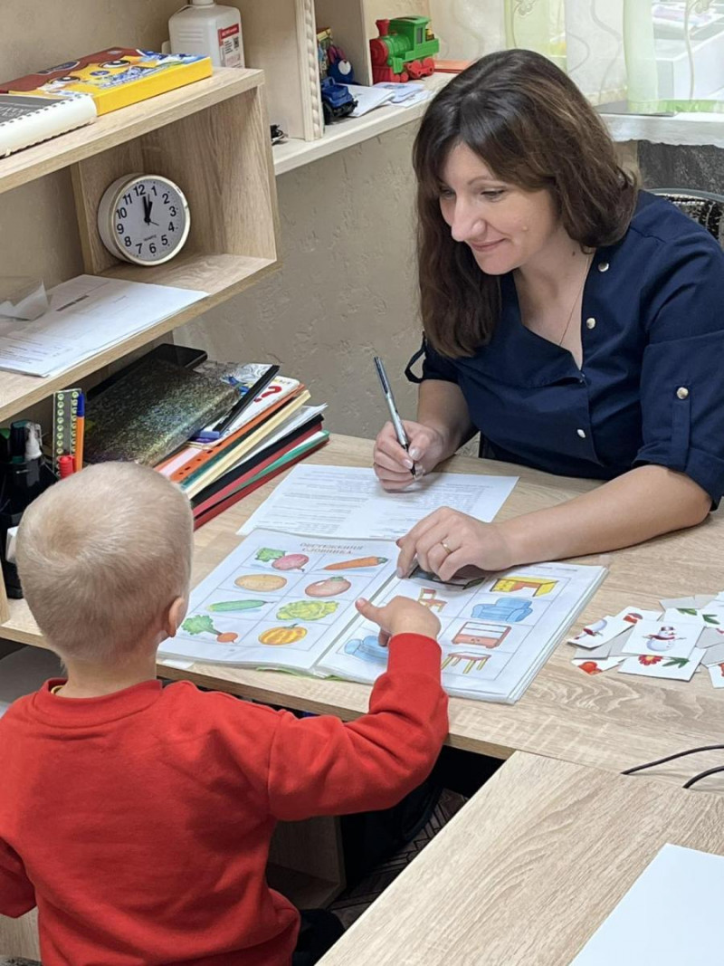 Історія логопеда з Луцького району, яка допомагає відновити мовлення дітям і дорослим