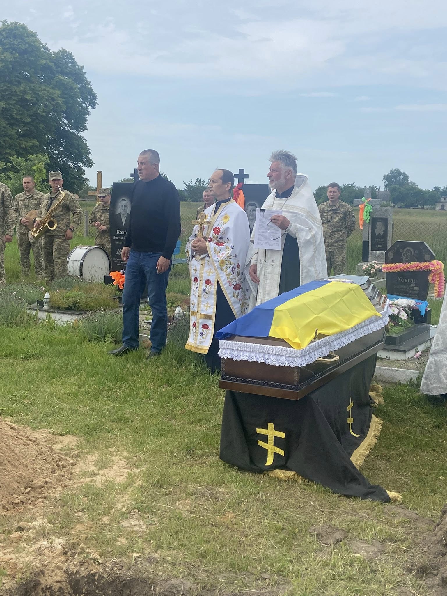Тривалий час вважався безвісти зниклим: на Волині попрощались з Героєм Олегом Юзипчуком
