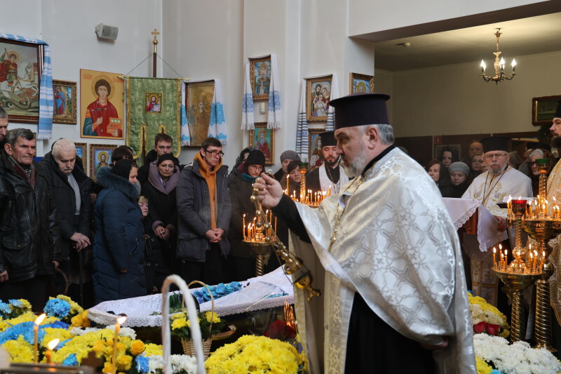 У Луцьку попрощалися з Героєм Вадимом Кравчуком