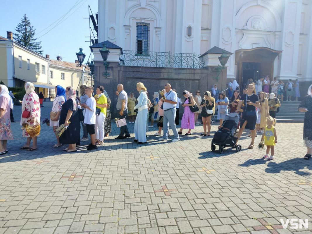 Як у Луцьку відзначають Маковія та що святять. Фоторепортаж