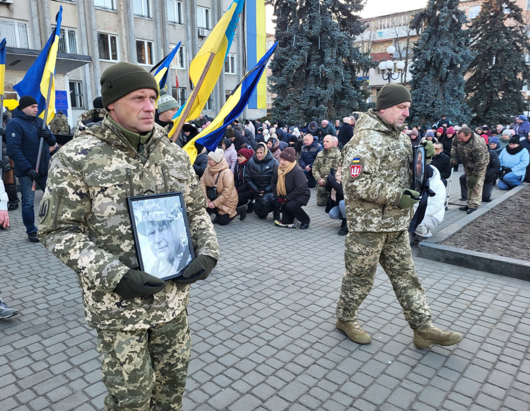 Два прощання в один день: на Волині в останню дорогу провели Героїв - Олега Сахарчука та Олександра Турчика