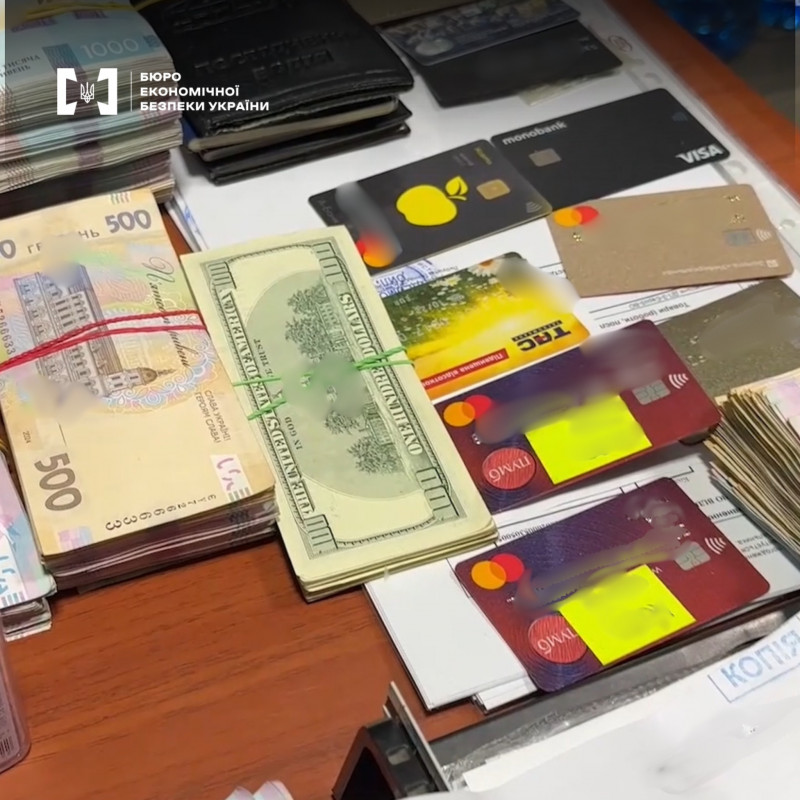 На Волині викрили злочинну групу, яка виготовляла та продавала фальсифіковане пальне