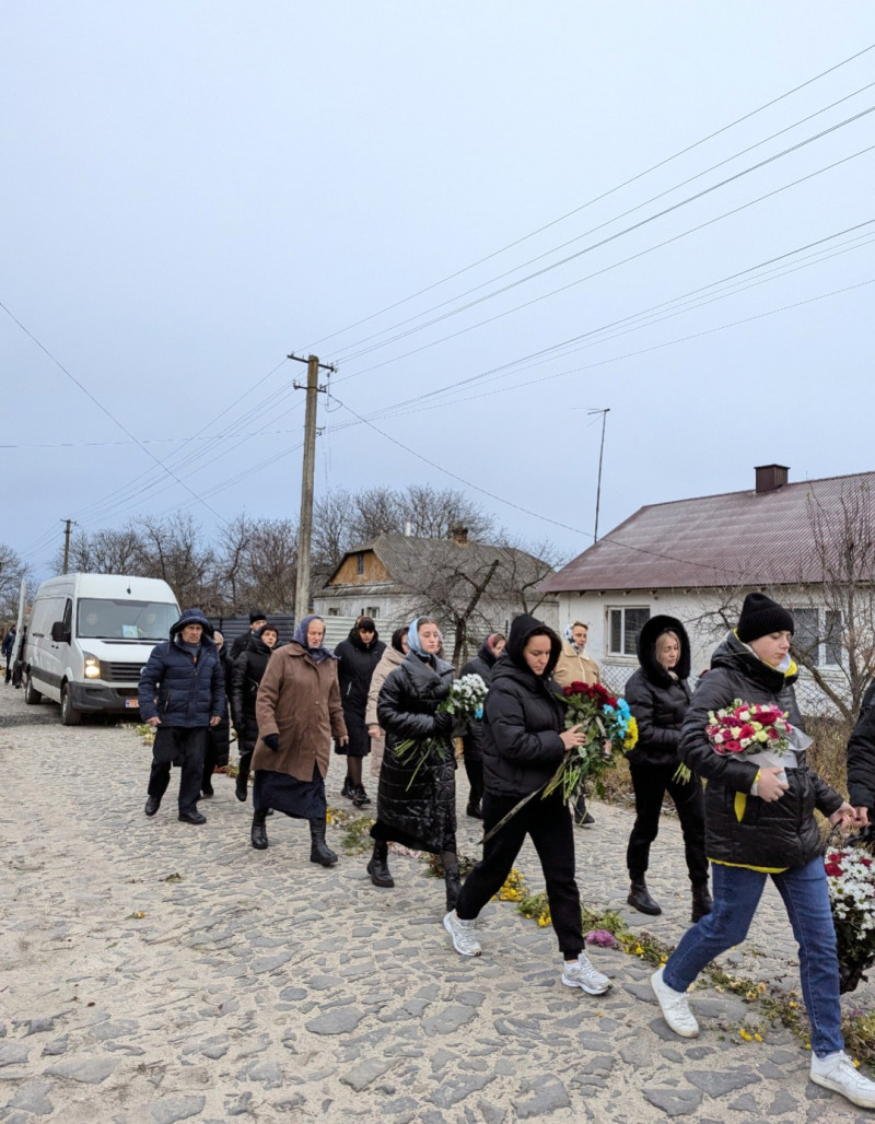 Був єдиним сином у матері: на Волині попрощалися із 28-річним Героєм Валентином Поліщуком