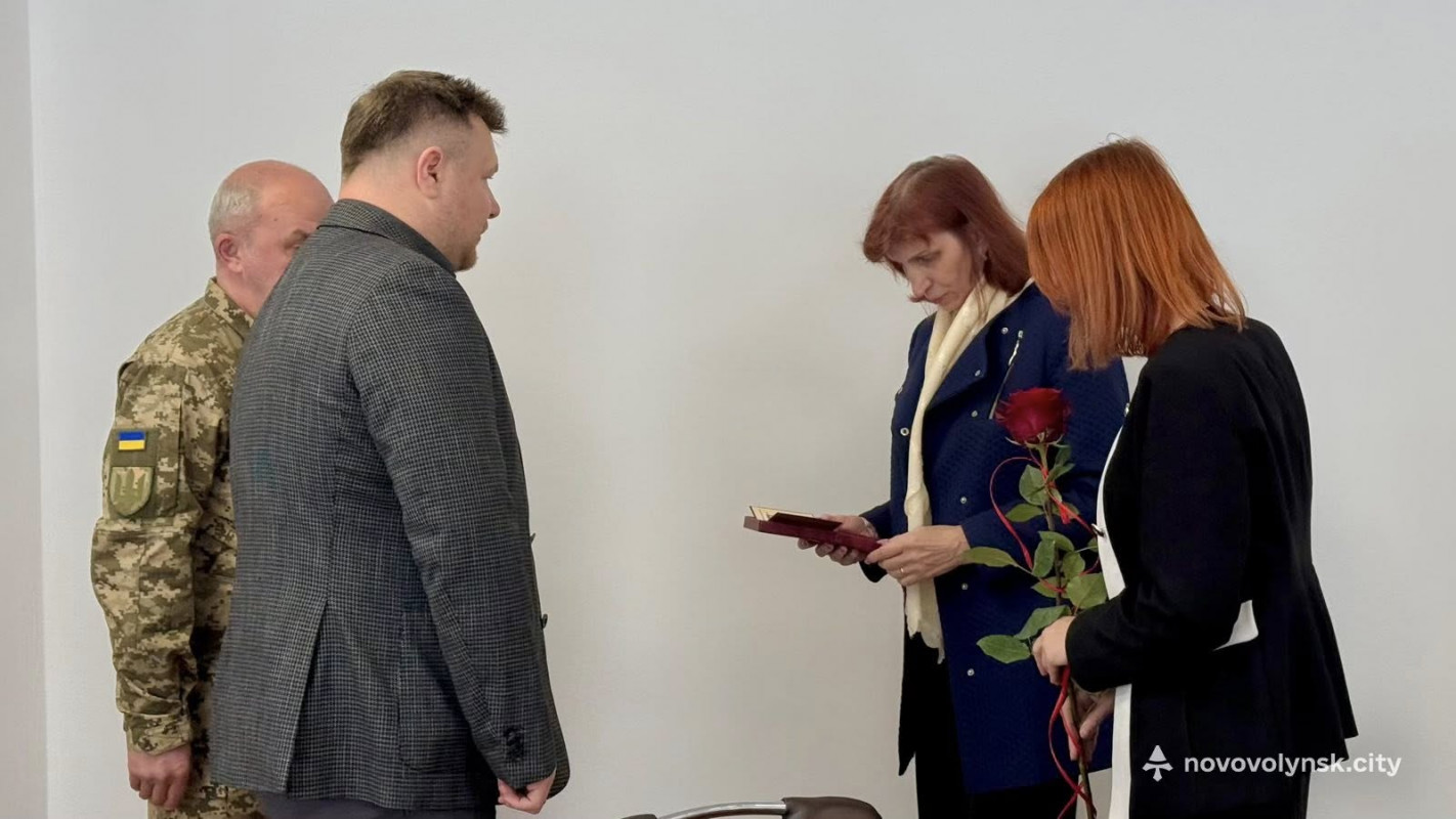 У місті на Волині вручили державні нагороди родинам загиблих Героїв