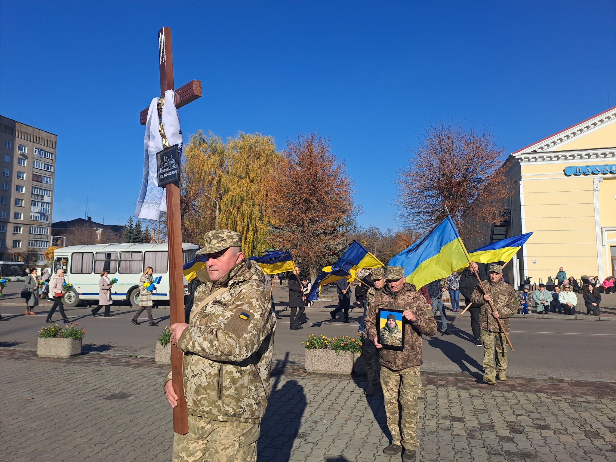 Потрапив у епіцентр вибуху у навчальному центрі: на Волині попрощалися з Героєм Олександром Козаком