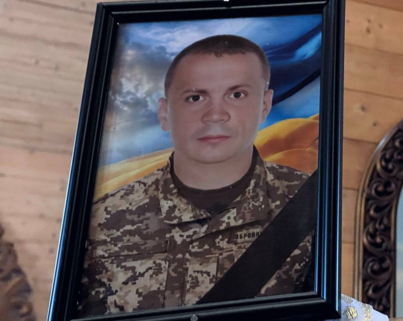 Віддав життя за Україну: волиняни провели в останню путь Героя Василя Солодуху