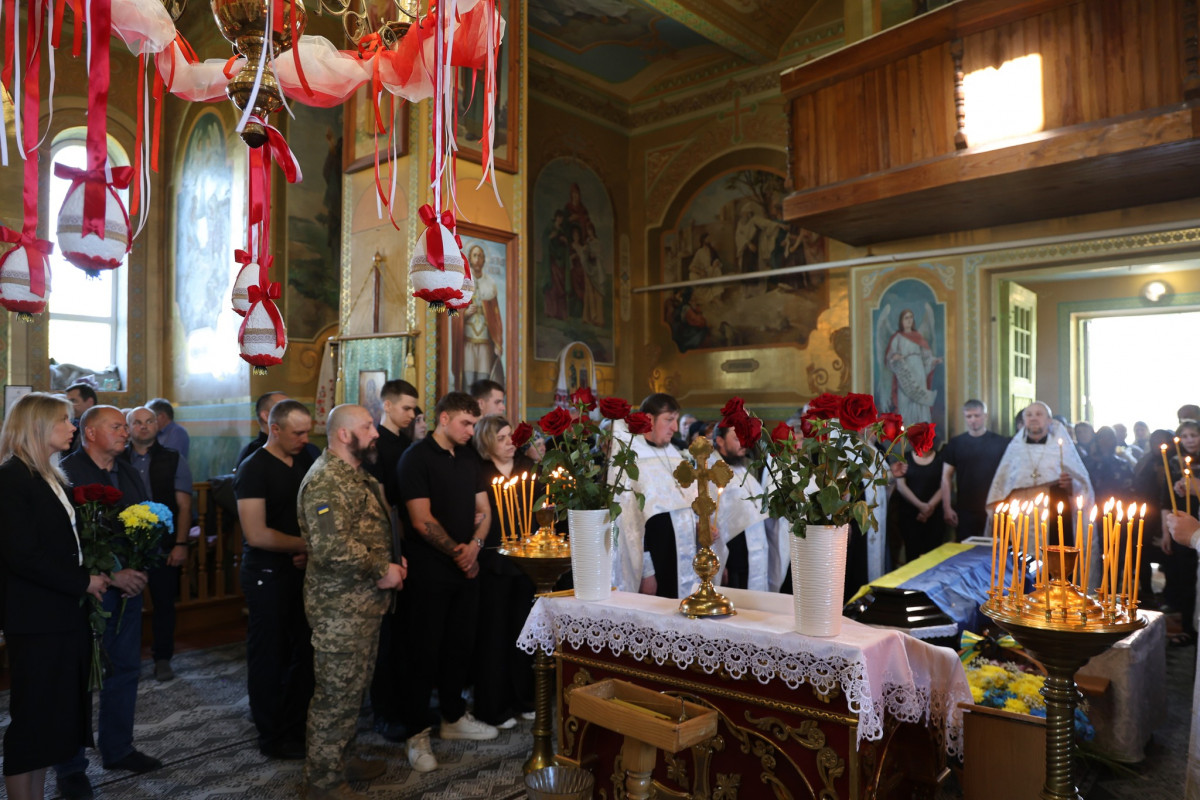 Загинув більше року тому: у Луцькій громаді прощалися з Героєм Віктором Кицуном, який поліг на Курщині