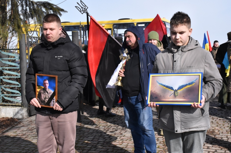 На Волині попрощалися із захисником Вадимом Гускою