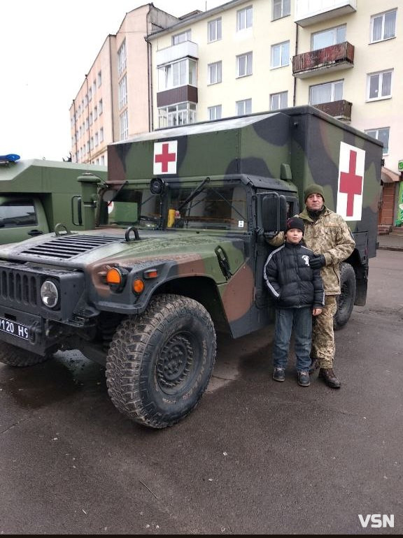 Понад чотири роки рятував поранених побратимів, а себе врятувати не встиг: спогади про Героя з Волині, який загинув на бойовому посту