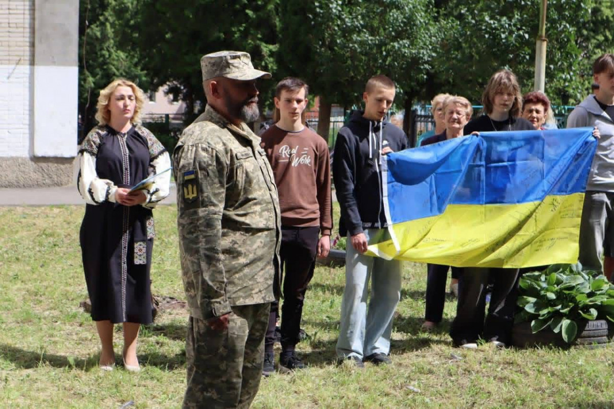 У Луцьку відкрили меморіальну дошку полеглому захиснику Юрію Кошинському