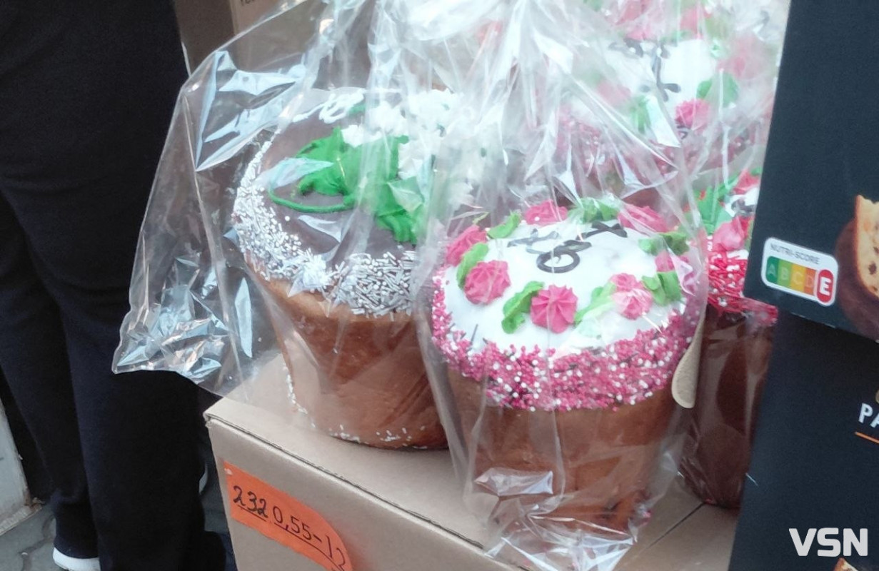 Від 40 до 600 гривень: скільки коштують готові паски у Луцьку і де купити дешевше?