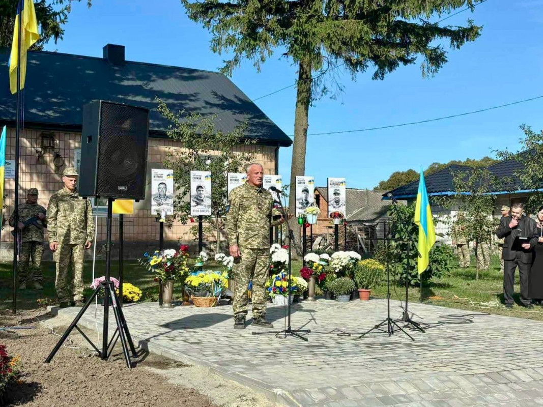 У селі на Волині відкрили Алею Пам’яті та Слави на честь шести полеглих захисників