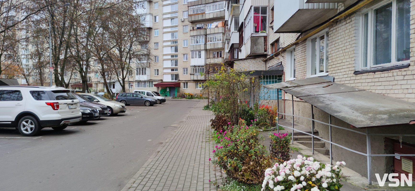 Три кілометри життя: фоторепортаж із найдовшого будинку України в Луцьку