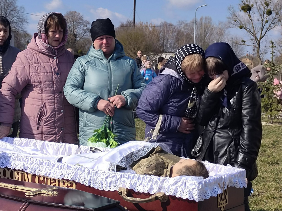 Життя обірвалось на Донеччині: волиняни попрощались з Героєм Миколою Тимощуком