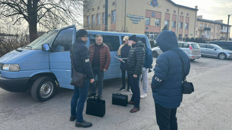 У Луцьку судять за хабар головного землевпорядника Підгайців. Що кажуть свідки?