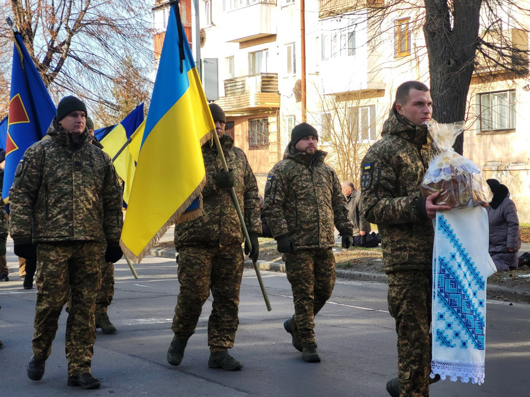 Не встиг відзначити 30-річчя: на Волині прощалися з молодим Героєм Богданом Степанюком