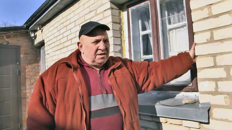Ракетний обстріл у Луцьку: як відновлюють будинки