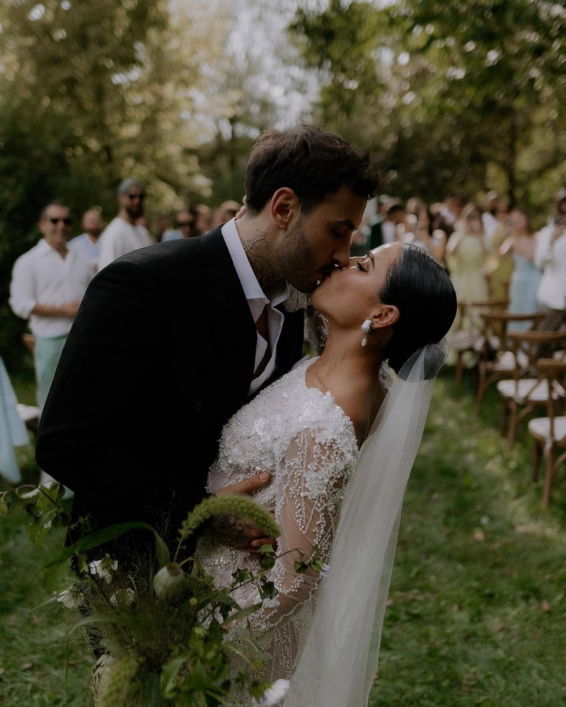 Блогерка й донька бізнесмена з Луцька поділилася фото весілля за понад мільйон гривень