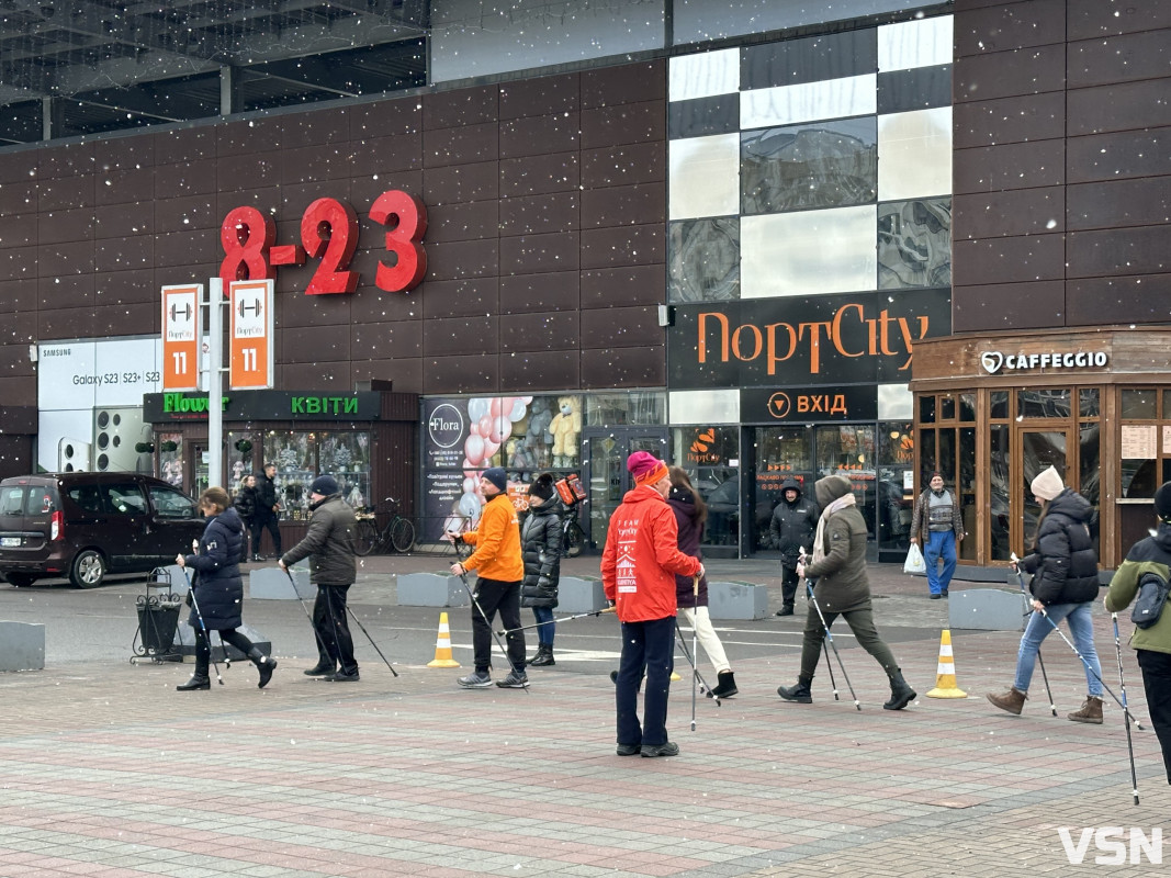 У Луцьку провели безкоштовний майстер клас зі скандинавської ходьби