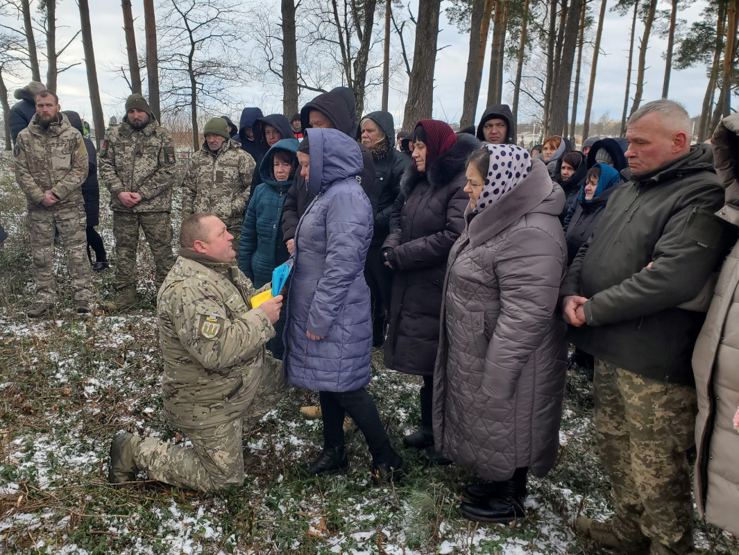 Брати нині захищають Вітчизну: на Волині попрощались з Героєм Михайлом Жердецьким