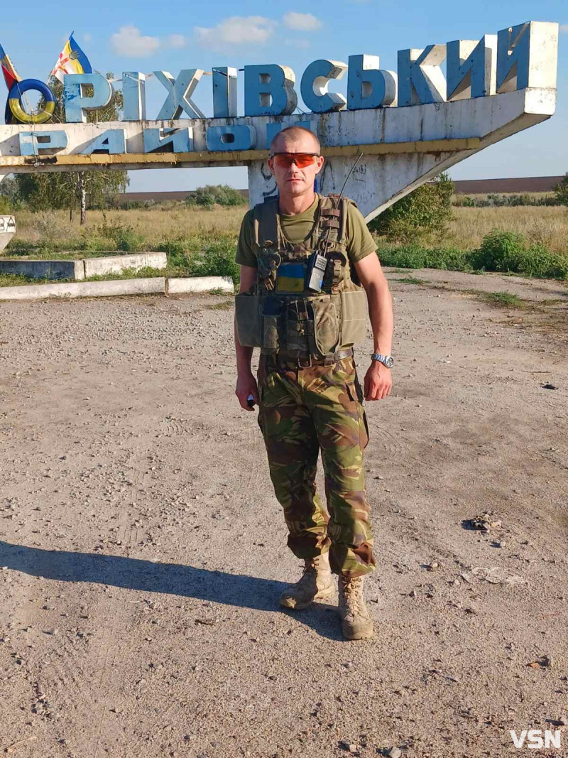 Намагаючись евакуювати полеглого побратима, підірвався на міні. Спогади про Героя з Волині Ігоря Панасюка