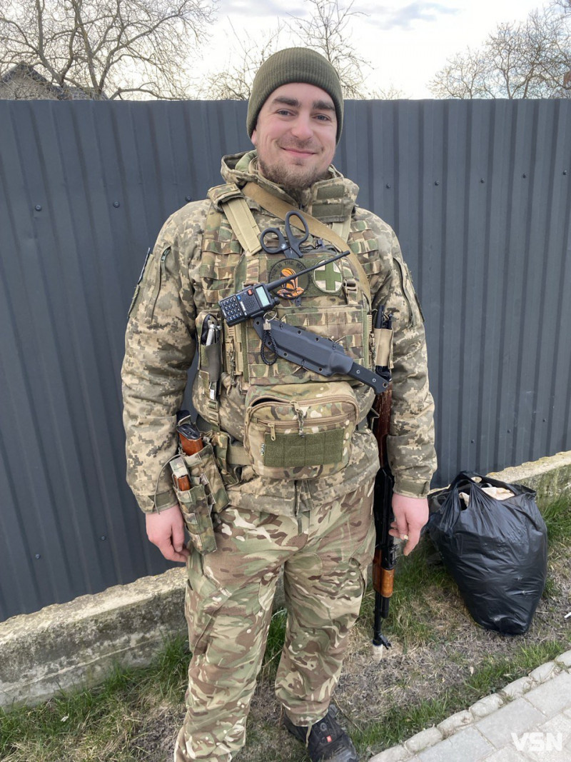 Врятував життя усім побратимам, а сам, прикриваючи їх, загинув. Спогади про бойового медика з Волині
