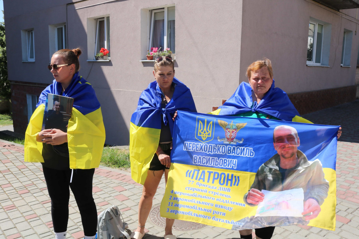 «Має повернутися кожен»: у місті на Волині провели акцію на підтримку полонених і зниклих безвісти військових