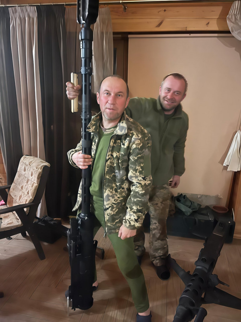 «Передбачав, що повернеться в кращому випадку – трьохсотим, у гіршому – двохсотим: спогади про Героя з Волині Віктора Романюка