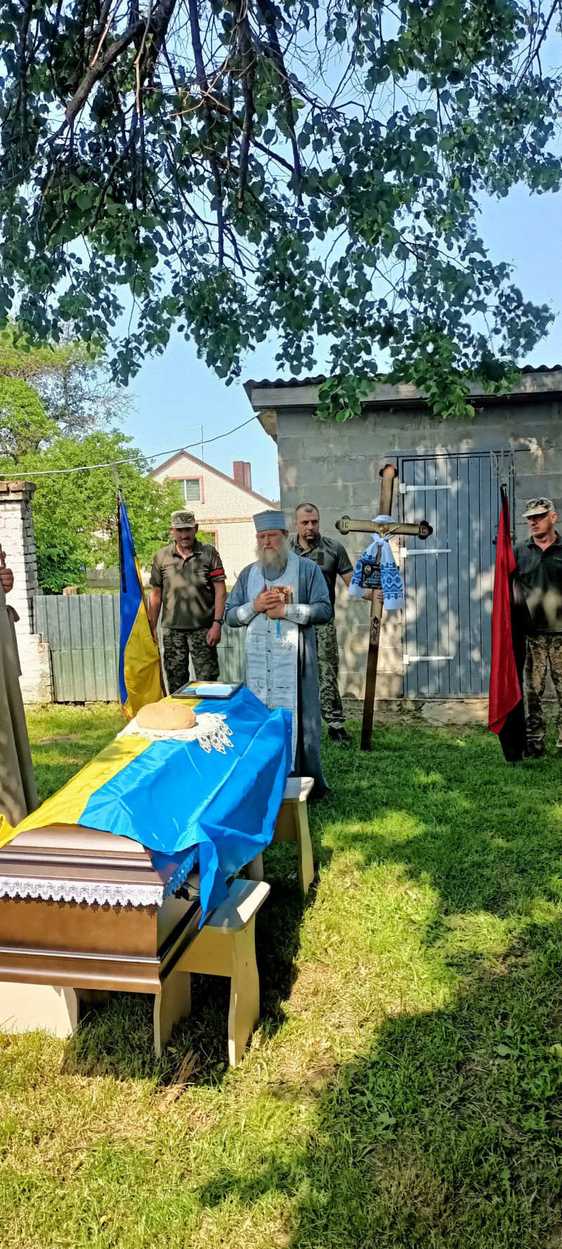 Довгий час вважався зниклим безвісти: на Волині попрощались з Героєм Сергієм Холодовим