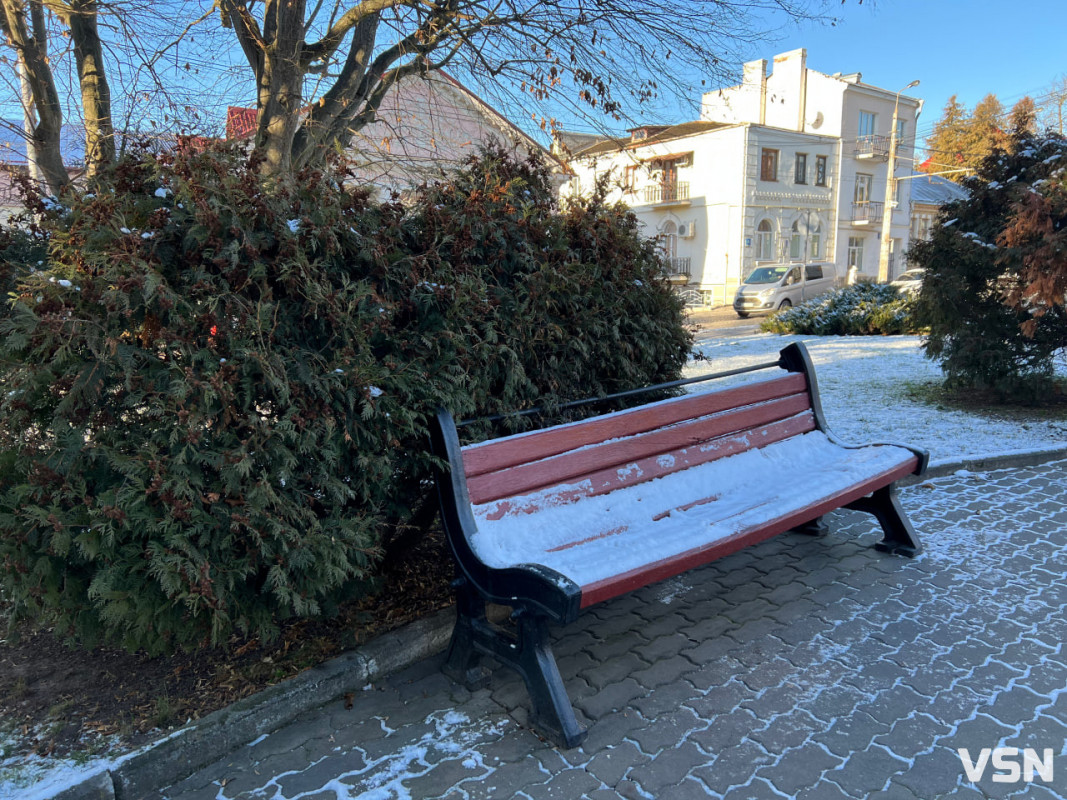 Останній день 2025 у Луцьку: місто в очікуванні Нового року. Фоторепортаж