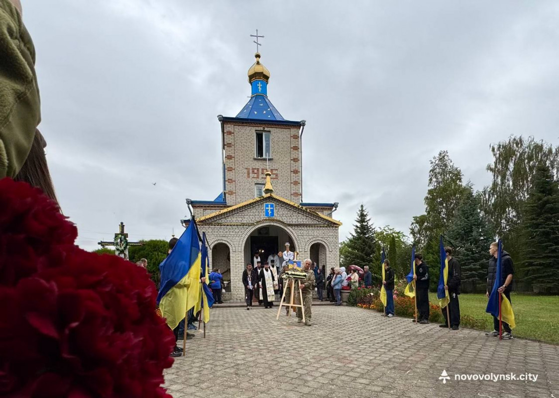 Із 2015 року захищав Україну: на Волині провели в останню путь воїна Андрія Микитюка