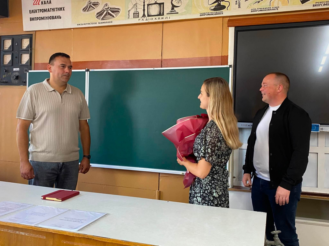 У ліцеї на Волині попрощалися з багаторічною директоркою та представили нового керівника