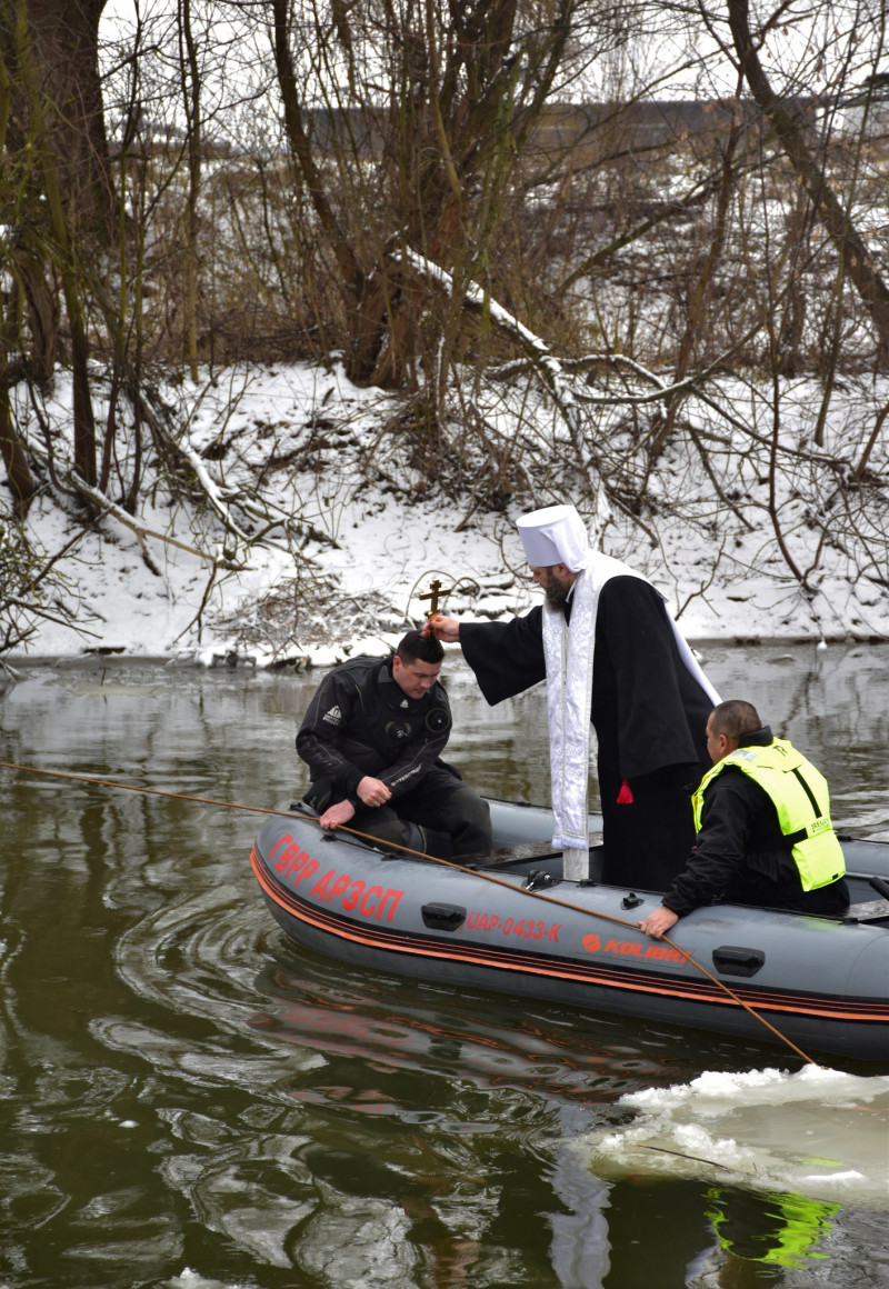 Водохреще 2025: Як освячували воду у річці Стир